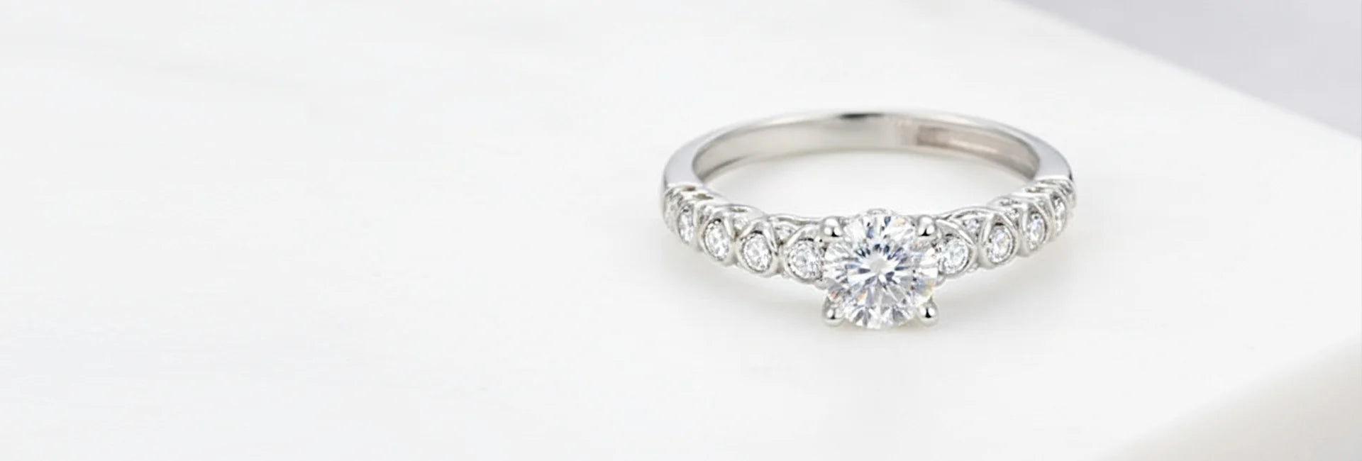 slider image slider_item_bfAzCP
